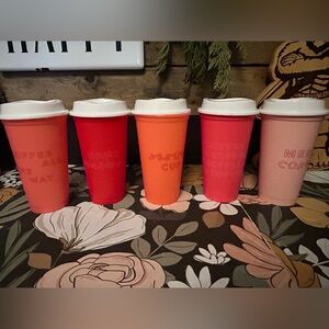 5 16oz reusable Starbucks holiday cups.